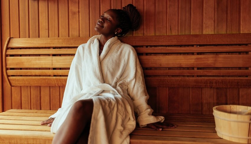 Saunas au sel : avantages du sel dans les soins de spa