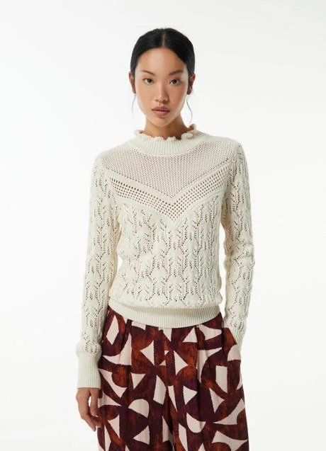 Pull blanc Sfera (23,99 euros)