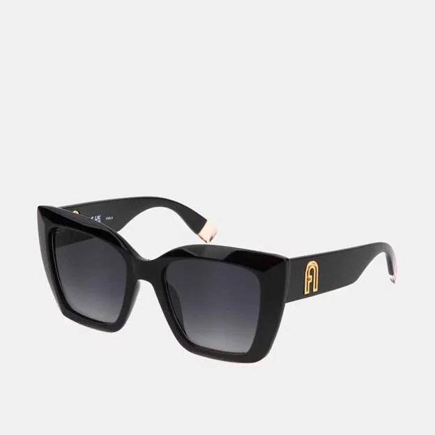 Lunettes de soleil femme carrées oversize en acétate noires (155 € chez El Corte Inglés)