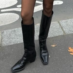 Les bottes hautes noires qui ne lâchent jamais : adaptées à tout âge