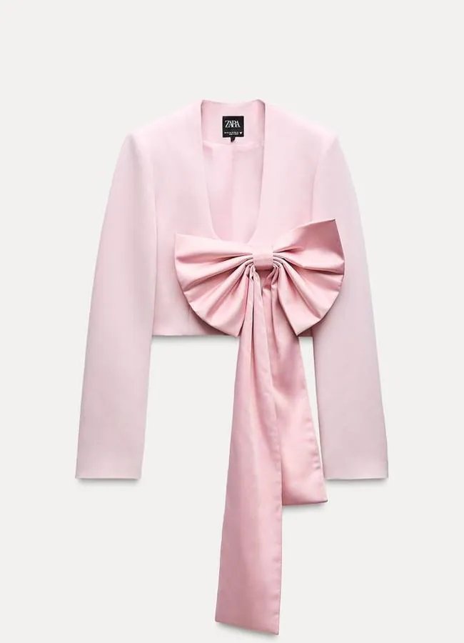 Blazer court avec nœud en satin (49,95 €)