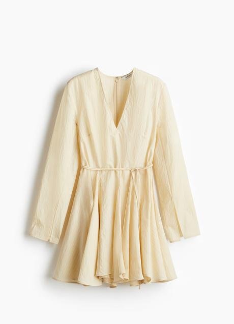 Robe H&M courte (44,99 euros)