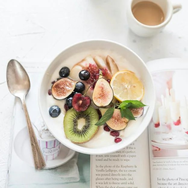 Un petit-déjeuner sain doit contenir tous les nutriments nécessaires. 