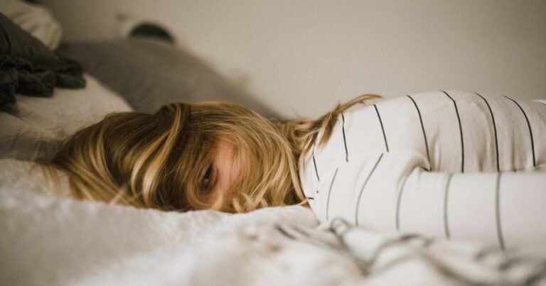 Pourquoi vous ne devriez pas trop dormir le week-end